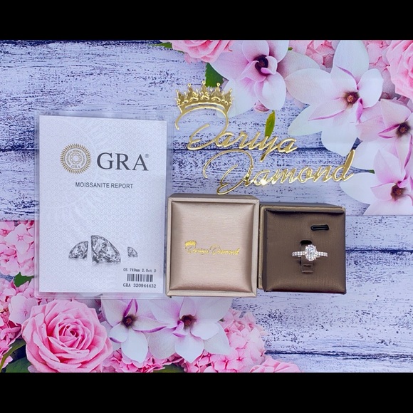 2.48ct moissanite ring with certificate - Picture 5 of 12